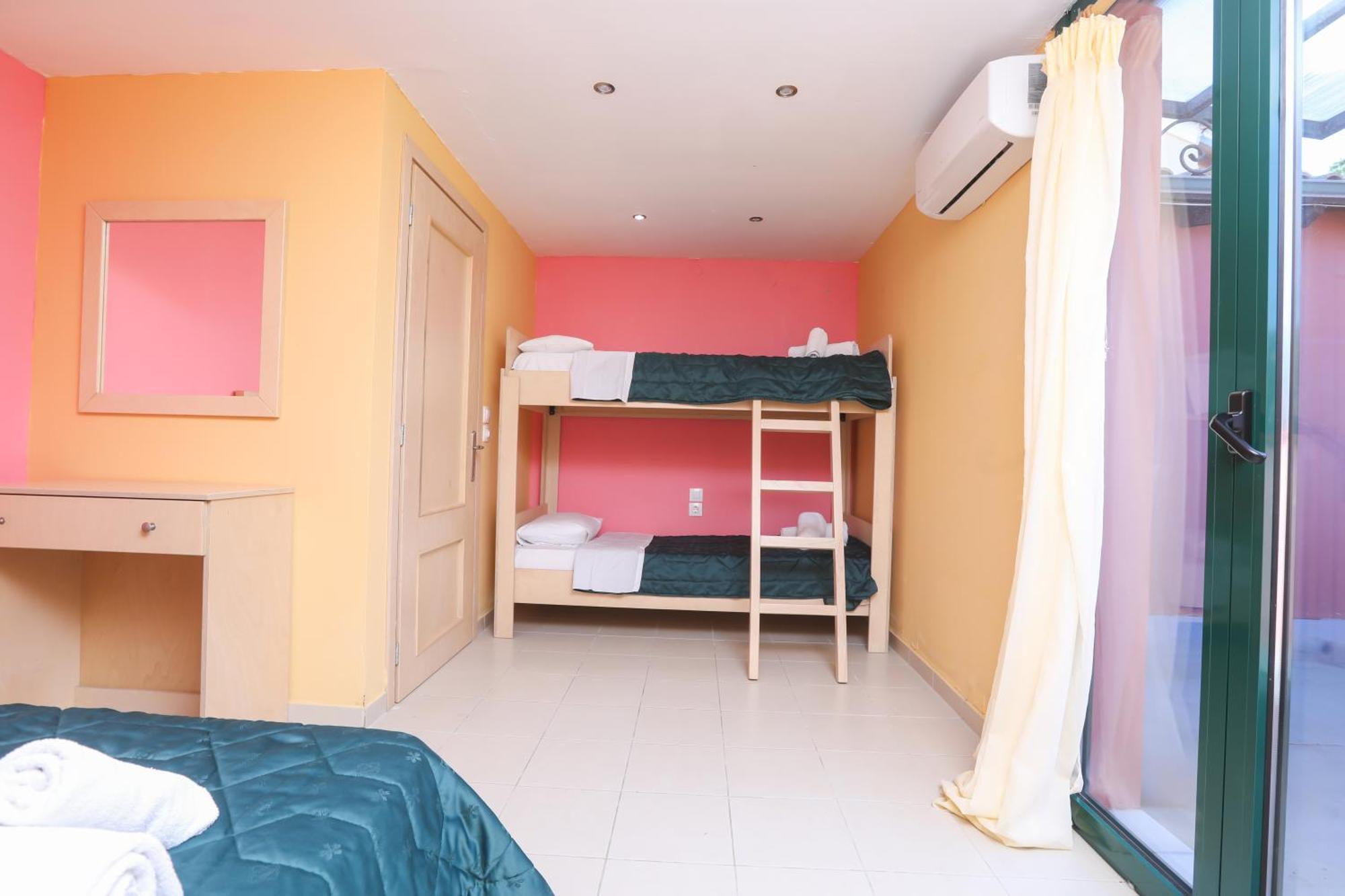 Corfu Hotel Apartments ベニテス エクステリア 写真