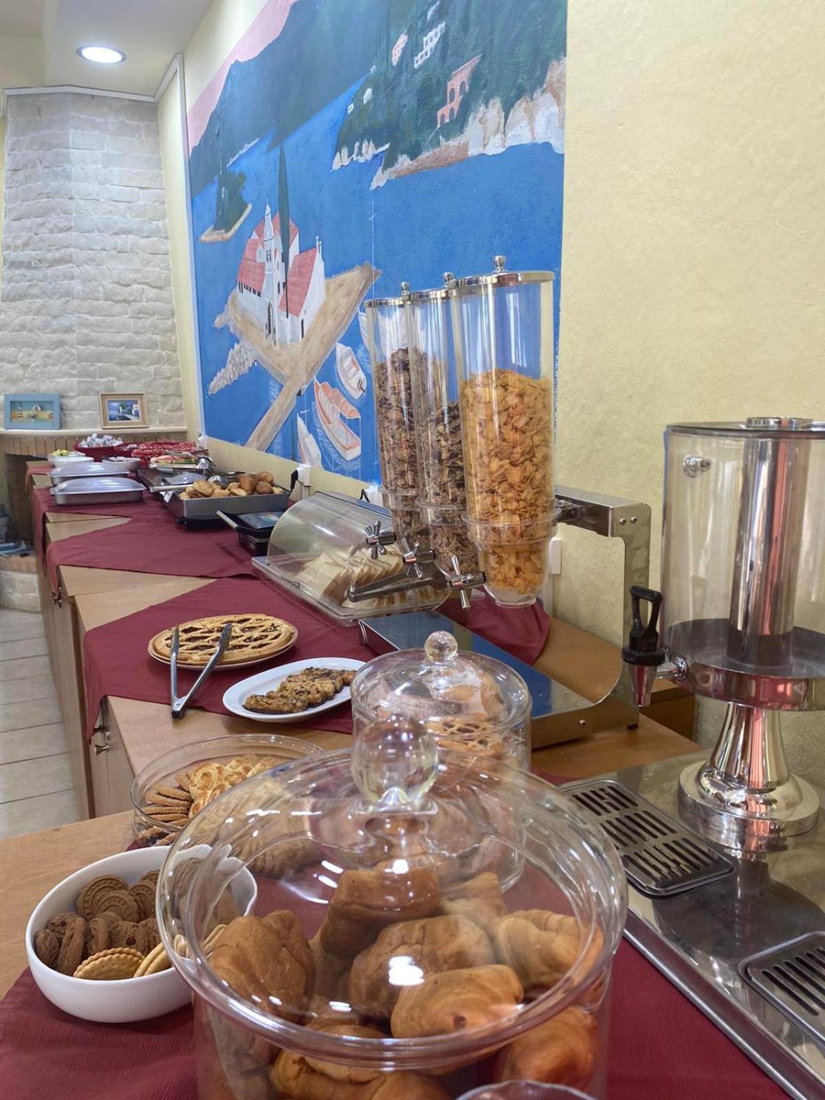 Corfu Hotel Apartments ベニテス エクステリア 写真