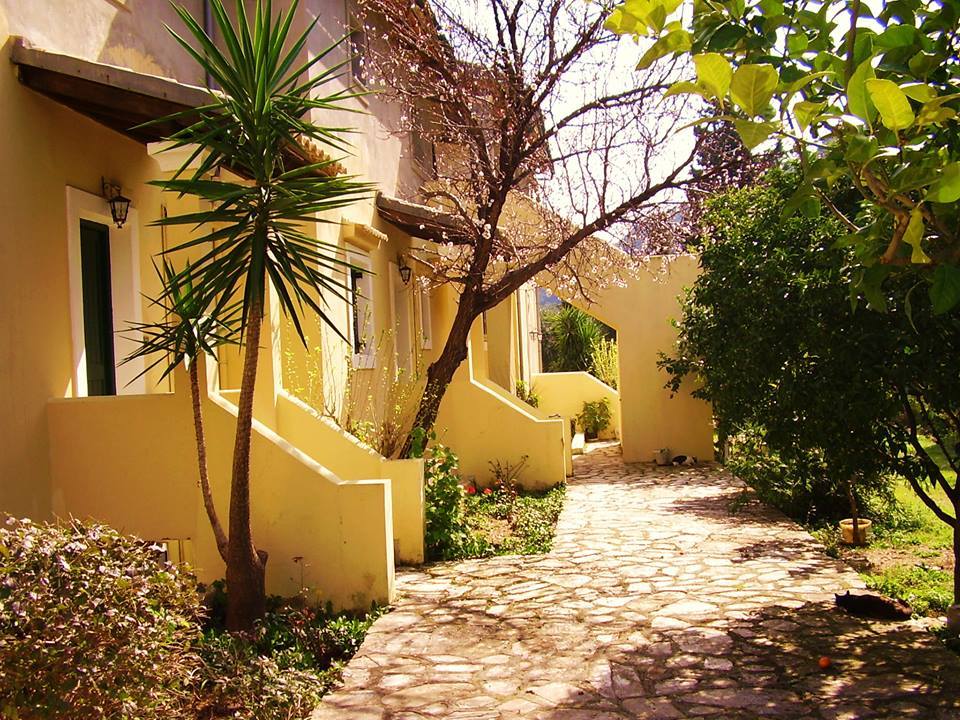 Corfu Hotel Apartments ベニテス エクステリア 写真